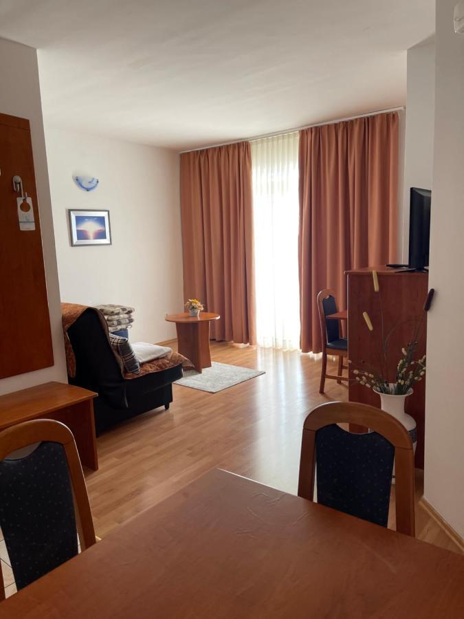 Villa Sunce Подгора Экстерьер фото