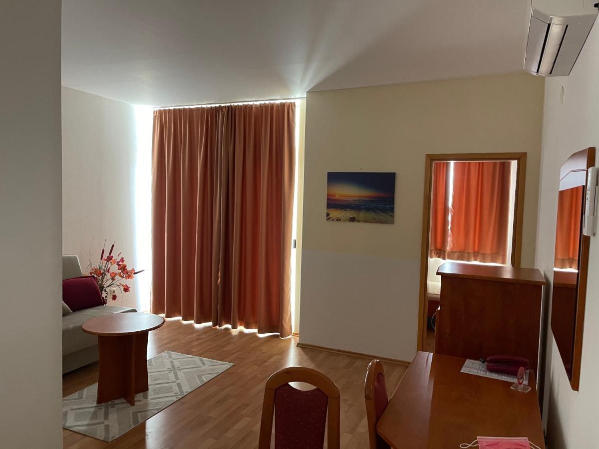 Villa Sunce Подгора Экстерьер фото